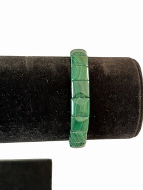 Malachite Stretch Bracelet | Green Gemstone Beaded Bracelet | Statement Jewelry